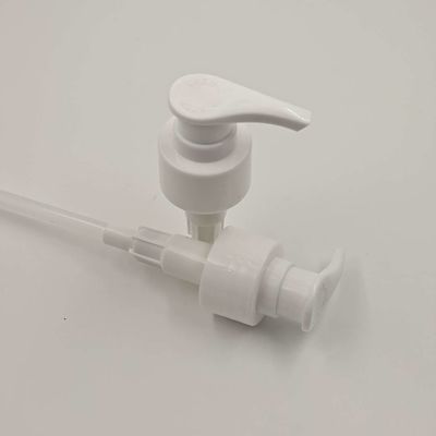 Dosificación plástica de la bomba 2cc de la botella de la loción del tornillo blanco y negro 28/410m m