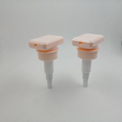 Diverso dispensador cosmético de la bomba del volumen 33/410 rosa claro para el cuarto de baño