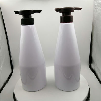 El dispensador plástico blanco del color 500ml embotella con la bomba 24/410