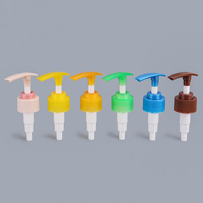 bomba plástica colorida de la loción del cuerpo de 28m m para la botella de perfume